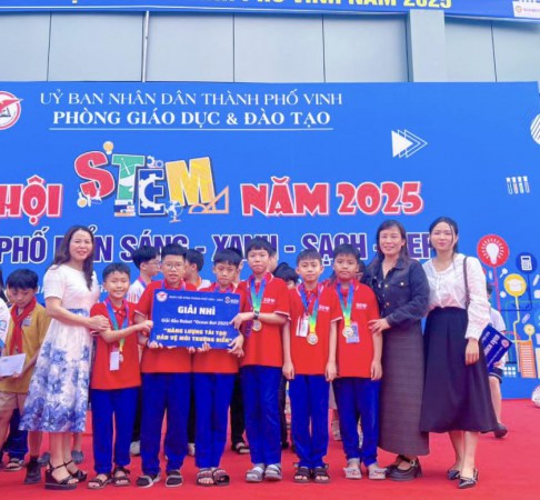 HỌC SINH NGHI ÂN TỎA SÁNG TẠI NGÀY HỘI STEM CẤP THÀNH PHỐ