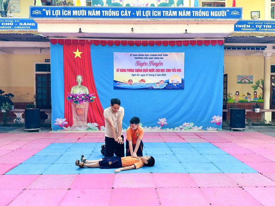 TUYÊN TRUYỀN PHÒNG, CHỐNG ĐUỐI NƯỚC CHO HỌC SINH TIỂU HỌC