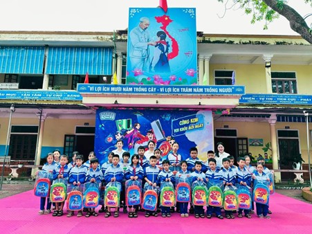 🌈 CÙNG KUN TRAO GỬI YÊU THƯƠNG 🌈